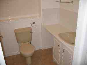 Ayr Street Bathroom