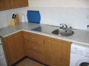 36 Ayr Street - kitchen